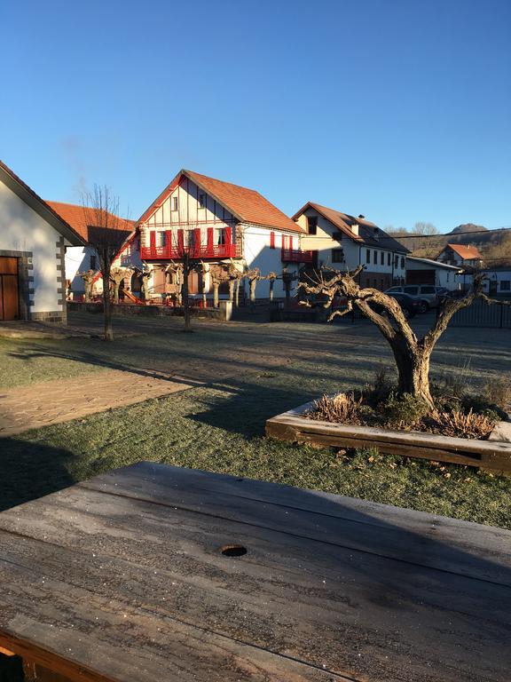 Albergue Irugoienea Espinal-Auzperri Eksteriør bilde